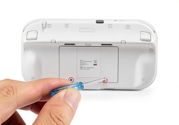 UCEC Wii Gamepad Battery Replacement-3